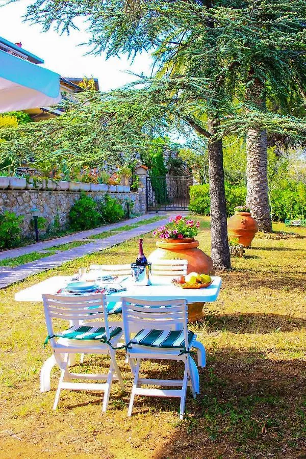 Villa Kalithea Cavo 0*,  Italy